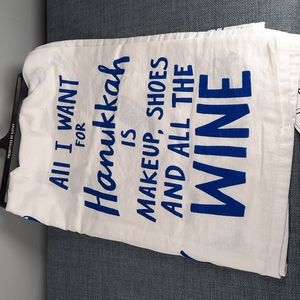 All I Want For Hanukkah All The Wine Kitchen Dish Hand Towel Cotton NWT